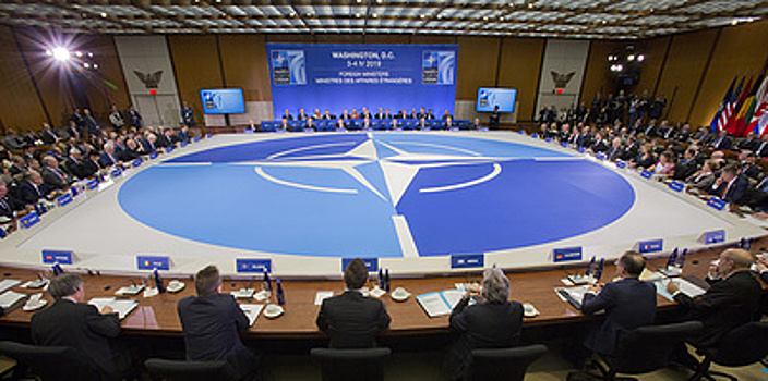 Претензии к России и черноморское "братство". Ключевые темы встречи глав МИД стран НАТО