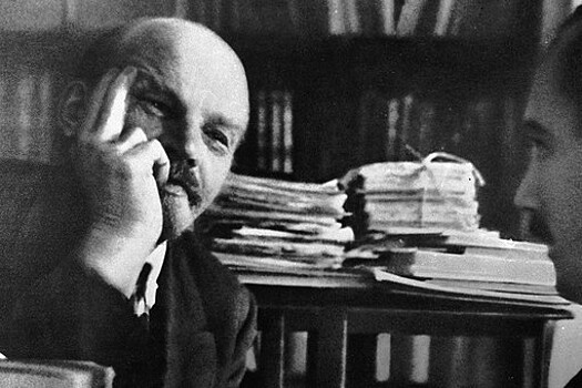 Более трети россиян считают деятельность Ленина полезной для России