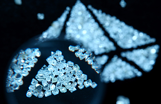 Премьер Бельгии подтвердил, что новый пакет санкций ЕС включает запрет на алмазы РФ