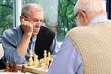 Участников проекта «Московское долголетие» ждет шахматный клуб ВДНХ