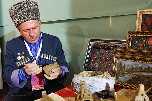 Рекорд России, белорусские пауки, узбекские шелка и ремесла как двигатель туриндустрии: чем запомнился форум «Открытый Дагестан»