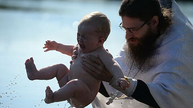 В РПЦ рассказали о крещении во время пандемии