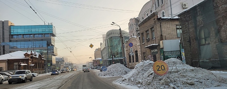 В Челябинске подрядчики увеличили количество самосвалов для вывоза снега
