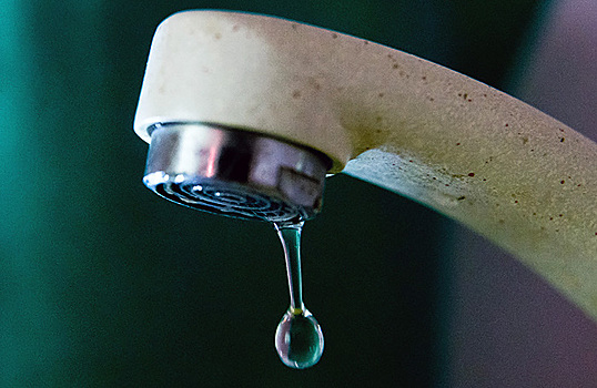 В Волгограде восстановили водоснабжение после масштабной аварии. 200 тысяч человек остались без воды почти на неделю