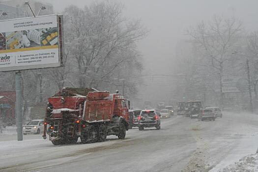Синоптики Приморья объявили штормовое предупреждение