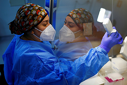 Иммунитет после вакцинации оказался лучше иммунитета после COVID-19