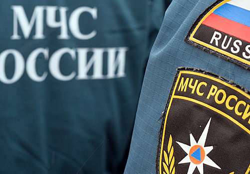 Зарплата мчс в россии. 23 Февраля пожарный МЧС. МНС МЧС платят особые условия 20%.
