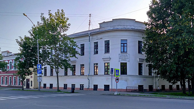 Ремонтные работы ведутся в здании Вологодского филиала Ярославского государственного медуниверситета