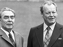 В Берлине прошел показ сериала о дружбе Брежнева с Брандтом