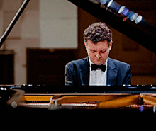 Челябинцев приглашают на концерт виртуозного пианиста, который сыграет Брамса и Штрауса