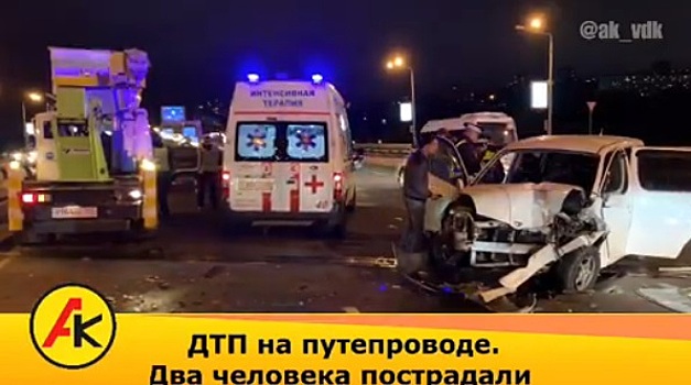 Шокирующее ДТП во Владивостоке: водитель вылетел из машины на дорогу — видео