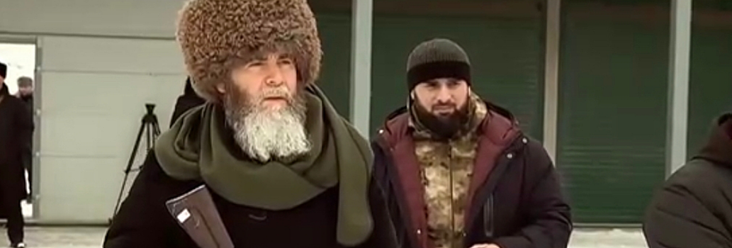Чеченских богословов обучают на базе Российского университета спецназа в Гудермесе.