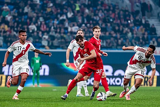 Валера огорчил Валеру. Сборная России обидно упустила победу над Перу