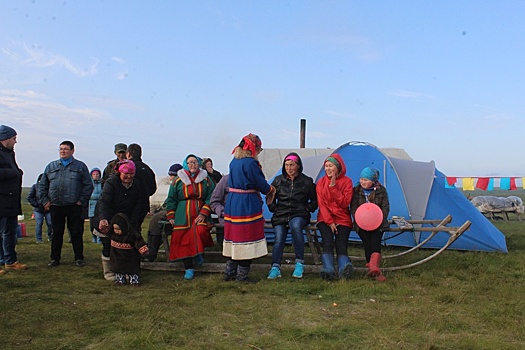 Семье оленеводов вручили первый в Ненецком АО чумовой капитал