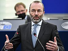 Глава крупнейшей партии Европарламента призвал к милитаризации экономики ЕС