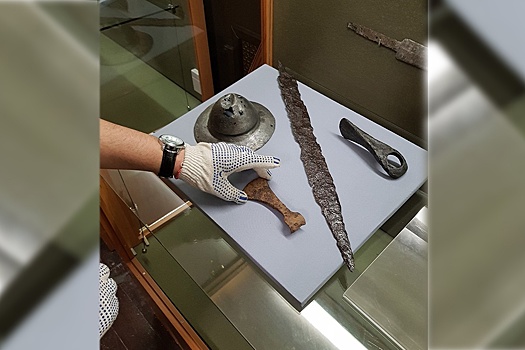 Под Курском археологи обнаружили уникальную штык-саблю XVI-XVII веков