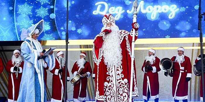 Удмуртский Дед Мороз отметил день рождения на ВДНХ
