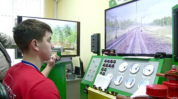 В Пензе молодые машинисты посостязались в управлении локомотивом