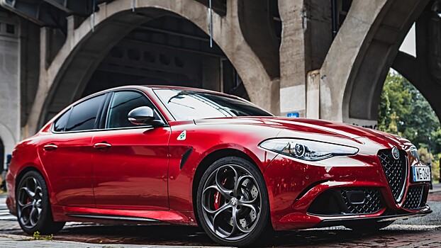 Alfa Romeo приняла решение о будущем бензинового V6