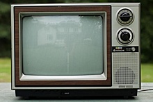 Старый телевизор полтора года глушил интернет во всей деревне