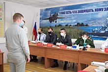 Курским военкомам увеличат зарплату на 10-15 тысяч рублей