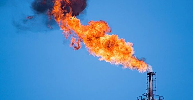 Компанию с Ямала оштрафовали за сжигание попутного нефтяного газа