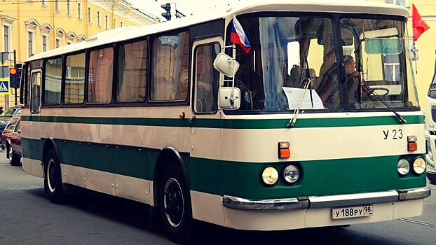 В Петербурге запустят экскурсионный ретро-автобус
