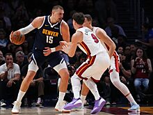 21 очко травмированного Йокича не спасло «Денвер» от поражения в матче НБА с «Майами»