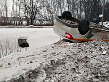Такси перевернулось в Кстовском районе