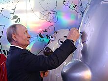 Путин поговорил с поваром из Макеевки, кормившую всю «Россию» на ВДНХ