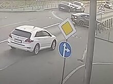 Найден водитель, протаранивший несколько автомобилей