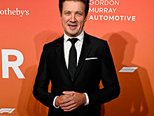 Джереми Реннер впервые вышел в свет после скандала о домогательствах