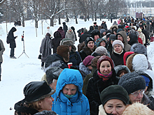 Холода не пугают российских туристов: в музеи стоят очереди, пешеходные экскурсии не отменяют