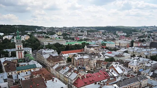 Во Львове началось шествие ко дню рождения Бандеры