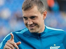 «Дзюба может смело идти, как в порно, так и в бои без правил, но я его и там, и там обыграю», - бывшая порноактриса