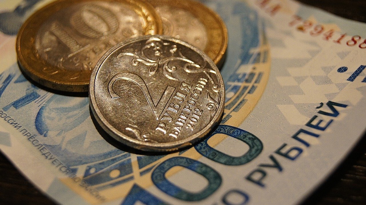 Премьер Словакии указал на риск финансовой зависимости от РФ