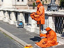 Раскрыт секрет левитации уличных йогов