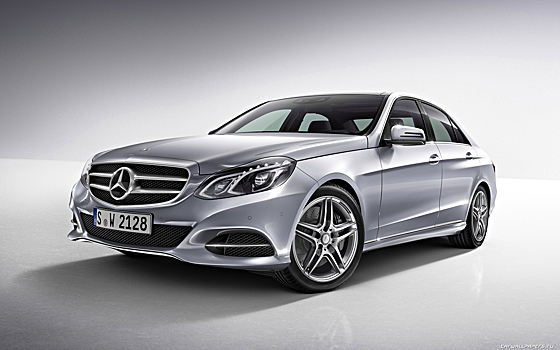 Новый Mercedes-Benz E-класса сможет парковаться без водителя