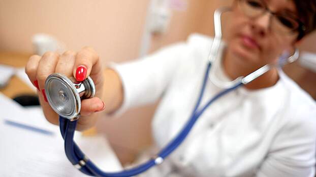 В Госдуме предложили обязать врачей печатать рецепты на принтере