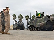 В США отправили на пенсию символ корпуса морской пехоты - транспортер AAV7