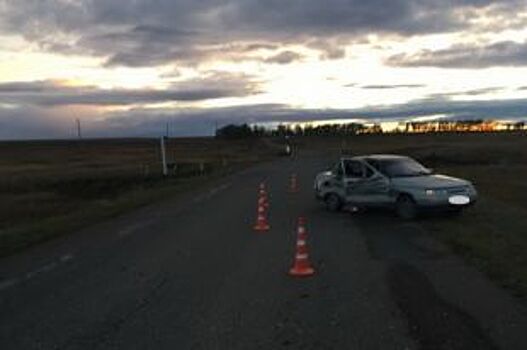 В Шарлыкском районе в ДТП пострадали женщина и двое детей, нарушитель уехал