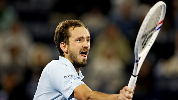 Медведев выступит на выставочном турнире в миксте