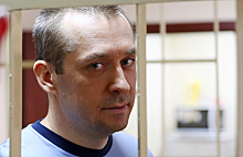 Участники процесса по иску к экс-полковнику Захарченко запутались в часах и ювелирке