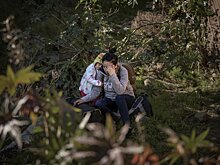 Сотни мигрантов пробрались из Мексики в США через подкоп под стеной