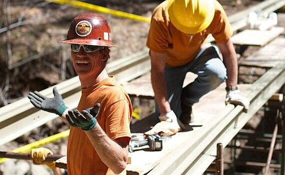 В Татарстане определили зарплату рабочего строительной отрасли