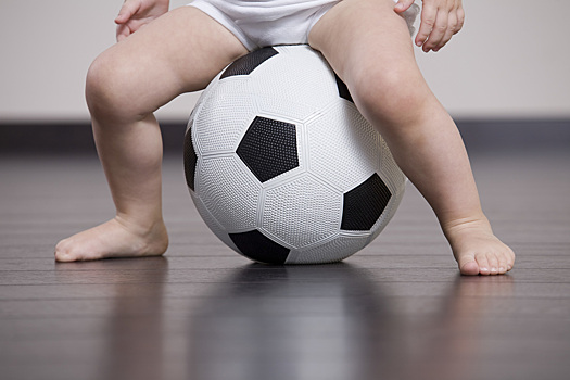 Самое смешное видео о малышах, которые интересуются спортом