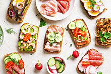 Гастроэнтеролог Вялов: полезный бутерброд включает зелень, овощи и белок