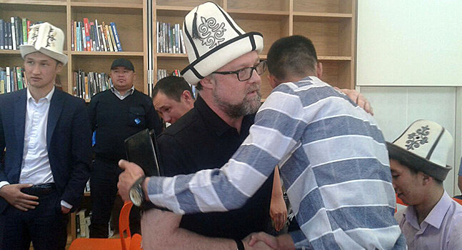 Стыд и горечь: реакция кыргызов на инцидент со студентами РТ