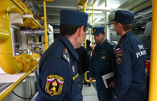 МЧС направило в обесточенный Крым еще 300 генераторов