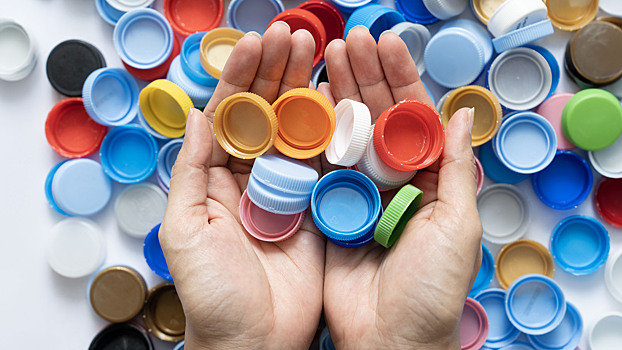 Как проект «Добрые крышечки» помогает детям и заботится о природе